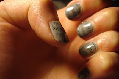 How To Do Newspaper Nails Using Water