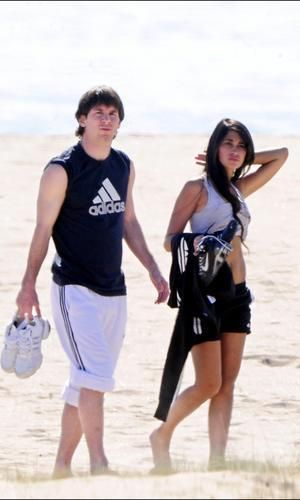 Lionel Messi Girlfriend 2011